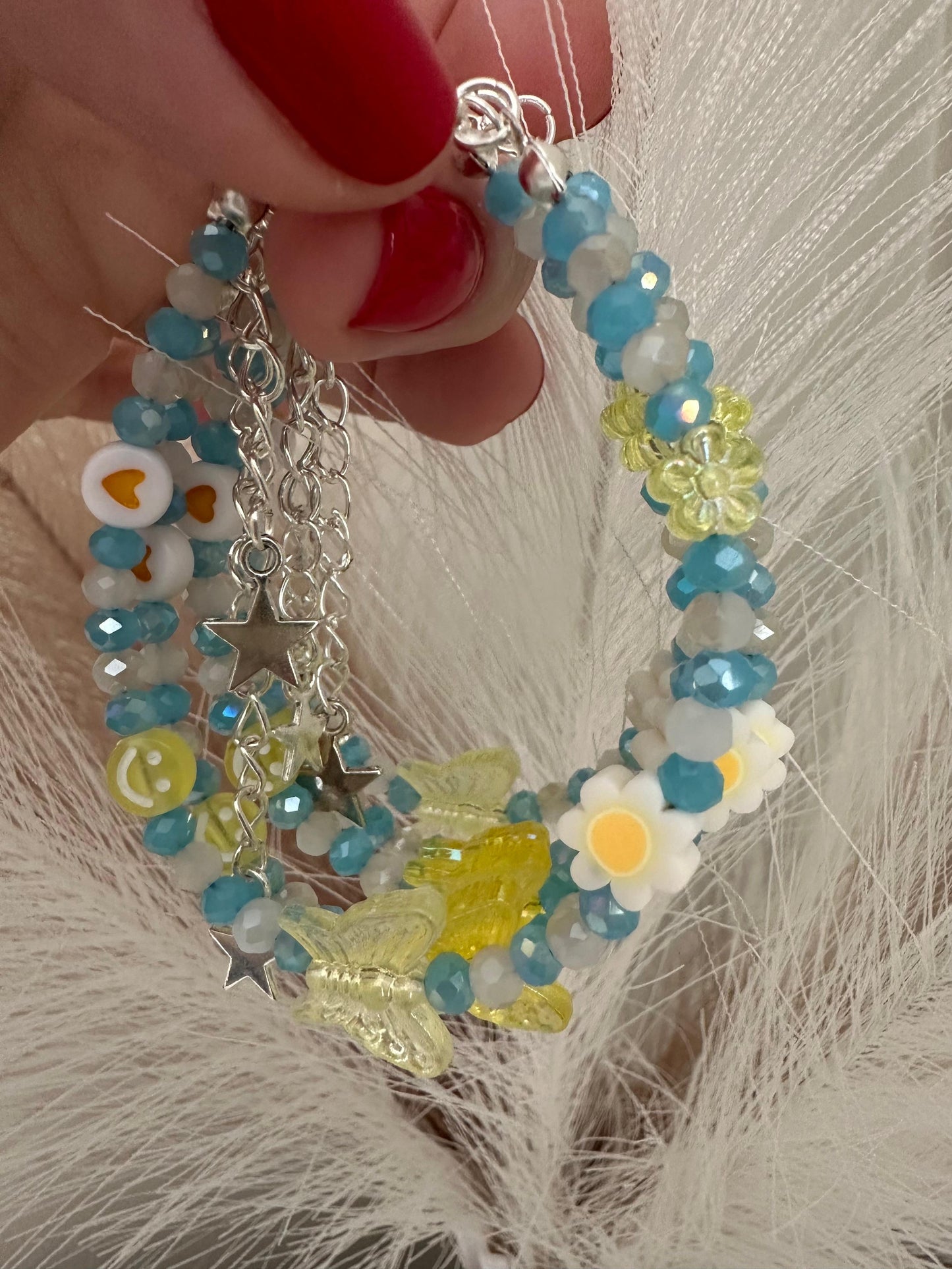 SUNNY DREAM handmade bracelet with blue, yellow, and white glass and acrylic beads