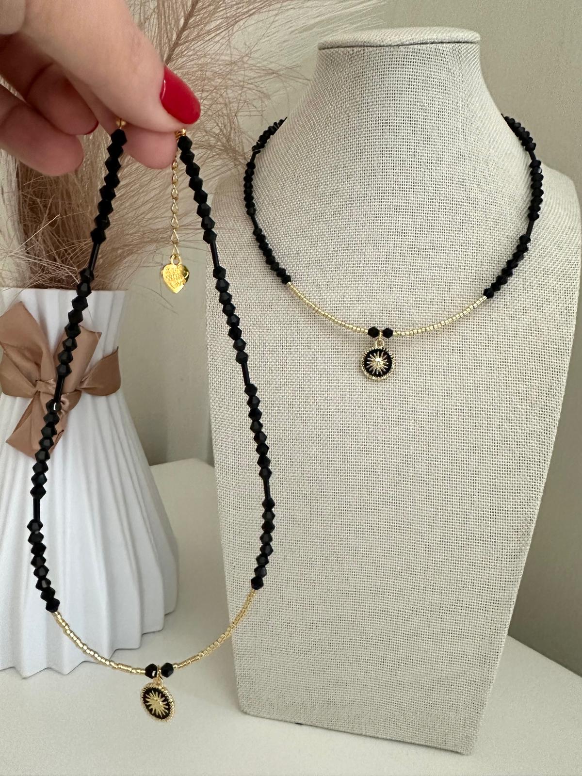 Handmade NOIR BEAUTY necklace with black crystal and golden beads on gold-plated chain