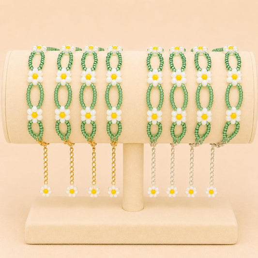 Handmade SUNNY DAISIES bracelet with gold or silver finish and glass beads