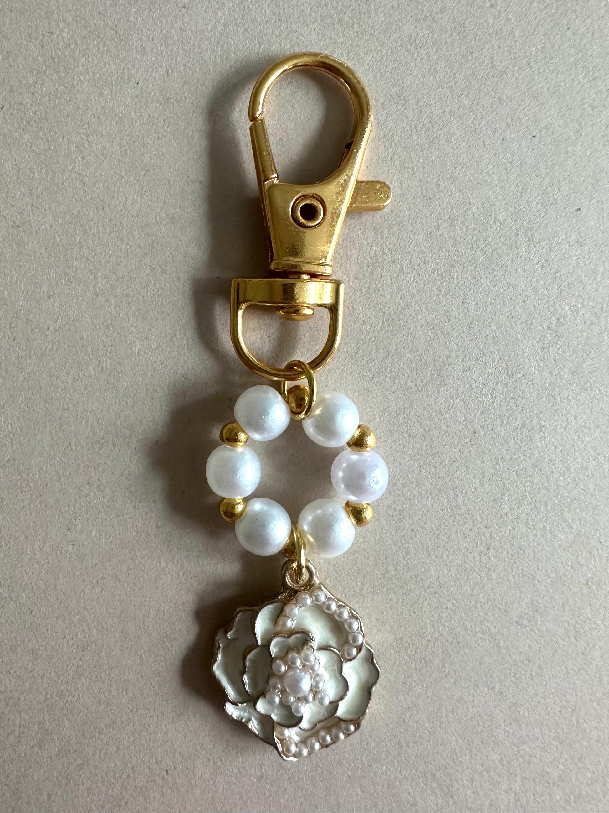 Handmade FLOWER PEARL Golden Keychain