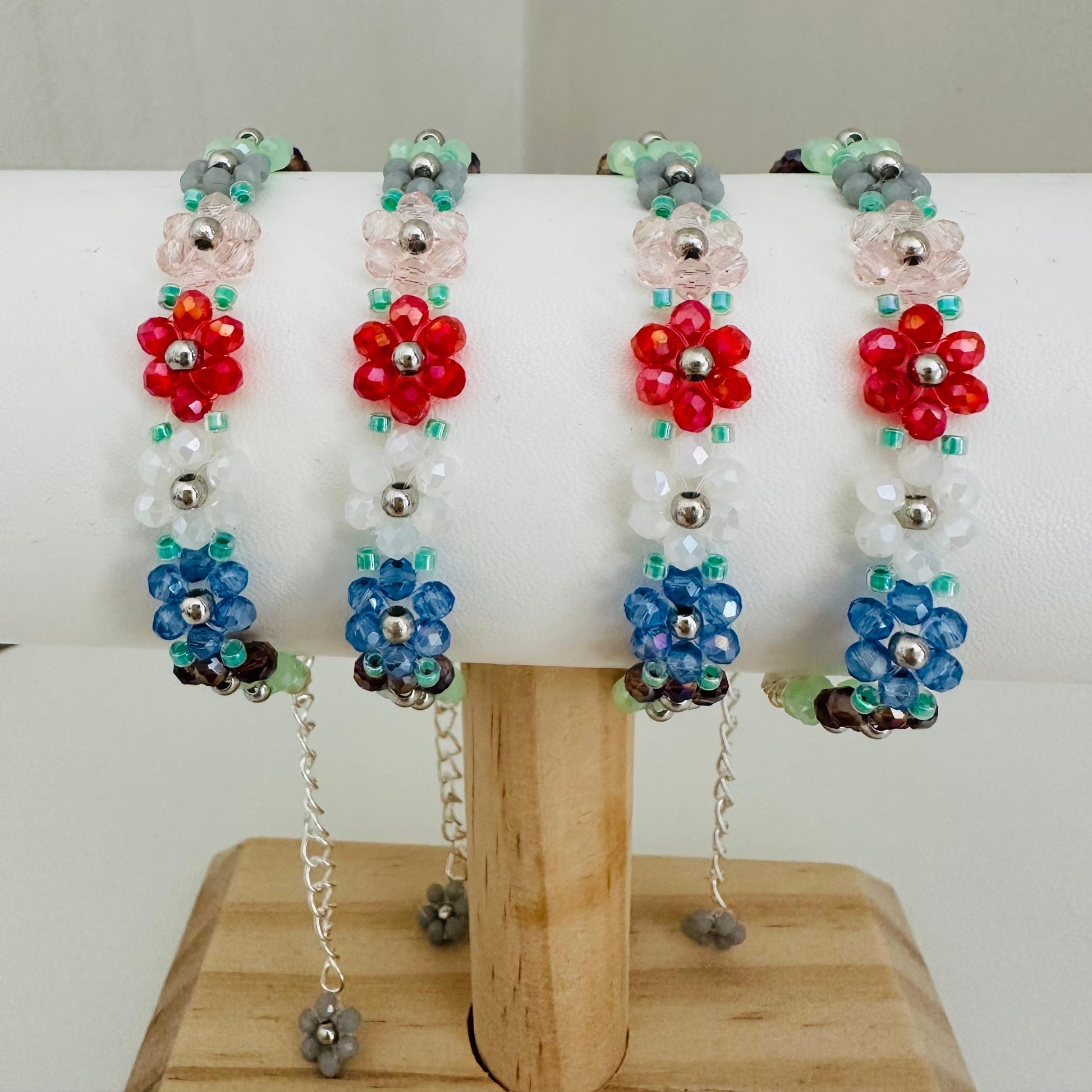 FLORAL GLASS BEAD Handmade Bracelet