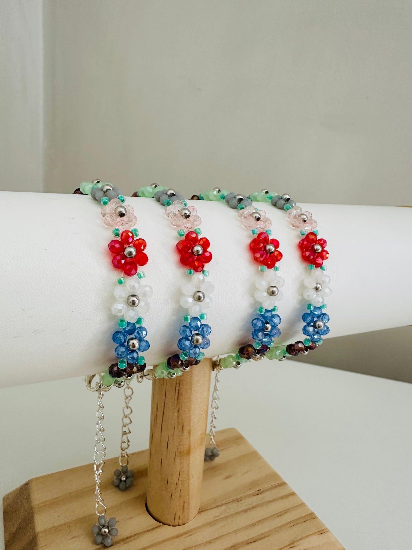 FLORAL GLASS BEAD Handmade Bracelet