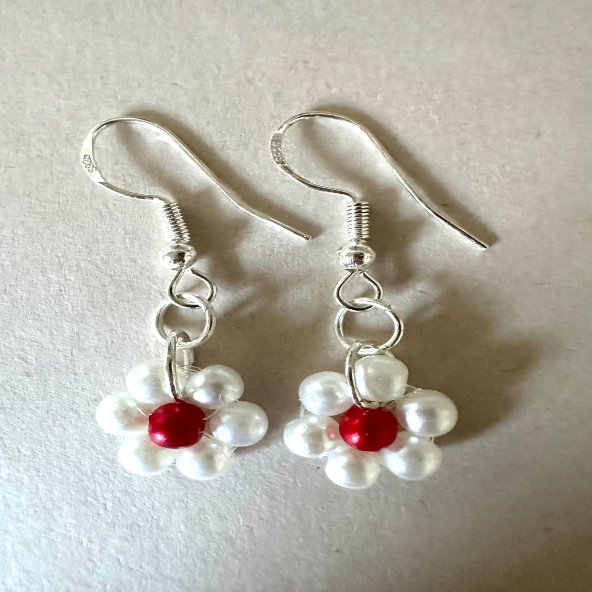  WHITE GARDEN DELIGHT Handmade Silver Earrings 