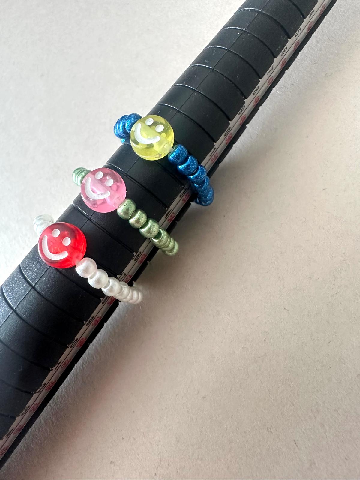 SMILEY FACE Elastic Bead Rings