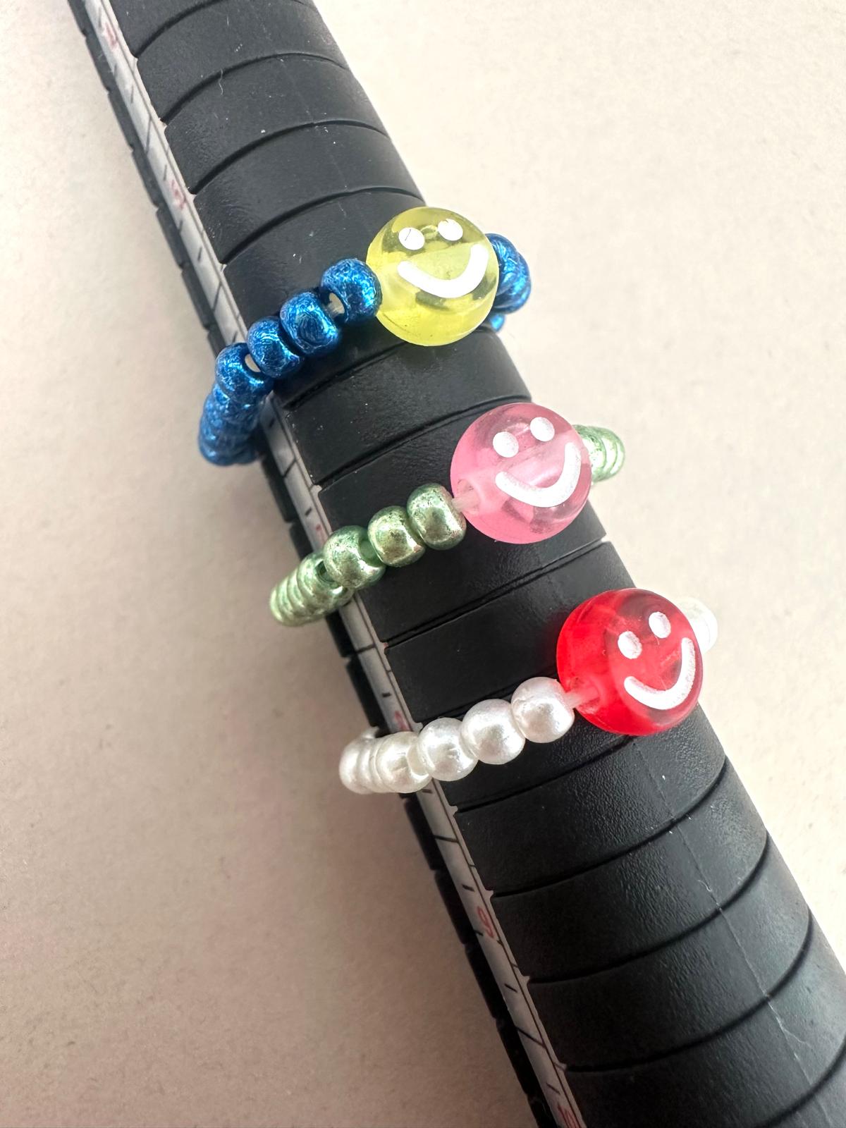 SMILEY FACE Elastic Bead Rings