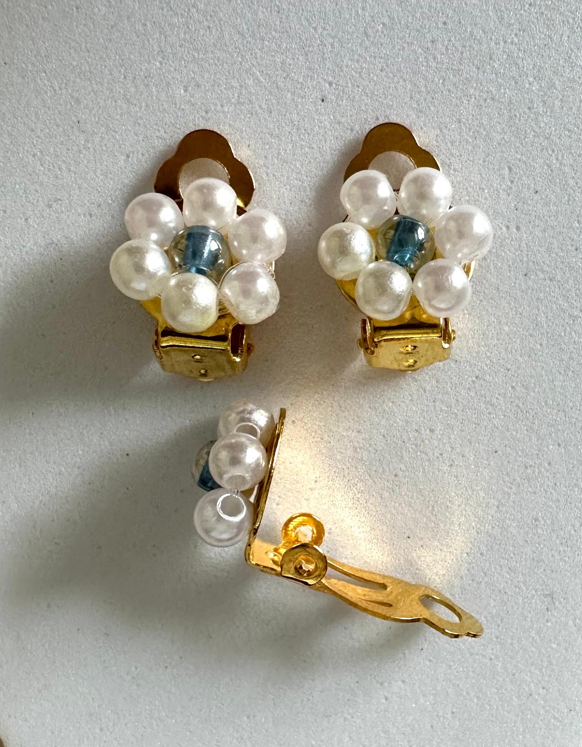 PEARL BLOSSOM - Handmade Clip-on Earrings
