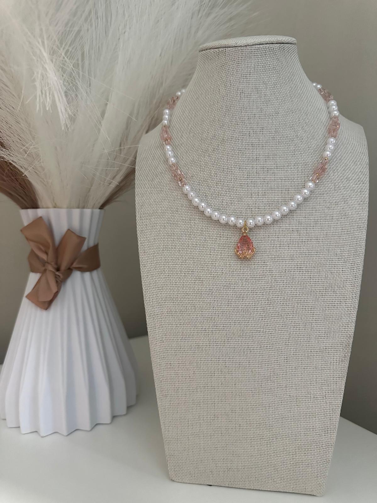 ROSE PETAL Pearl Handmade Necklace