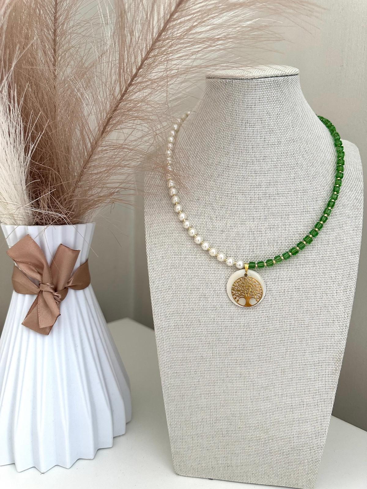  EMERALD PEARL DREAM Handmade Necklace