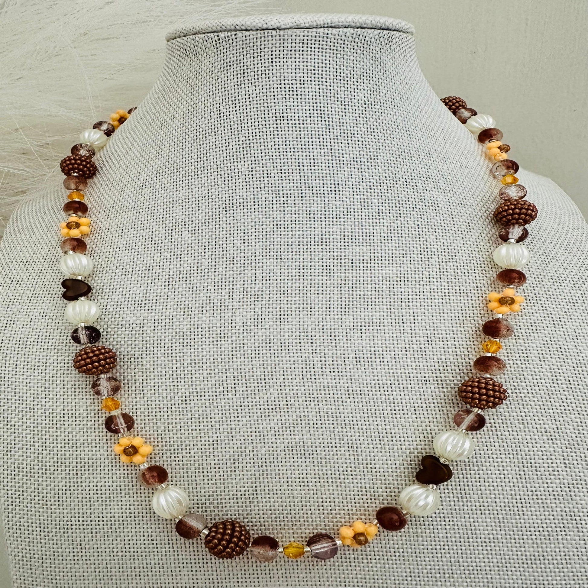 EARTHY ACCENTS Handmade Necklace