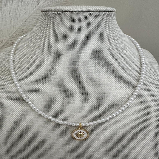 VIVIANNE Handmade Pearl Necklace