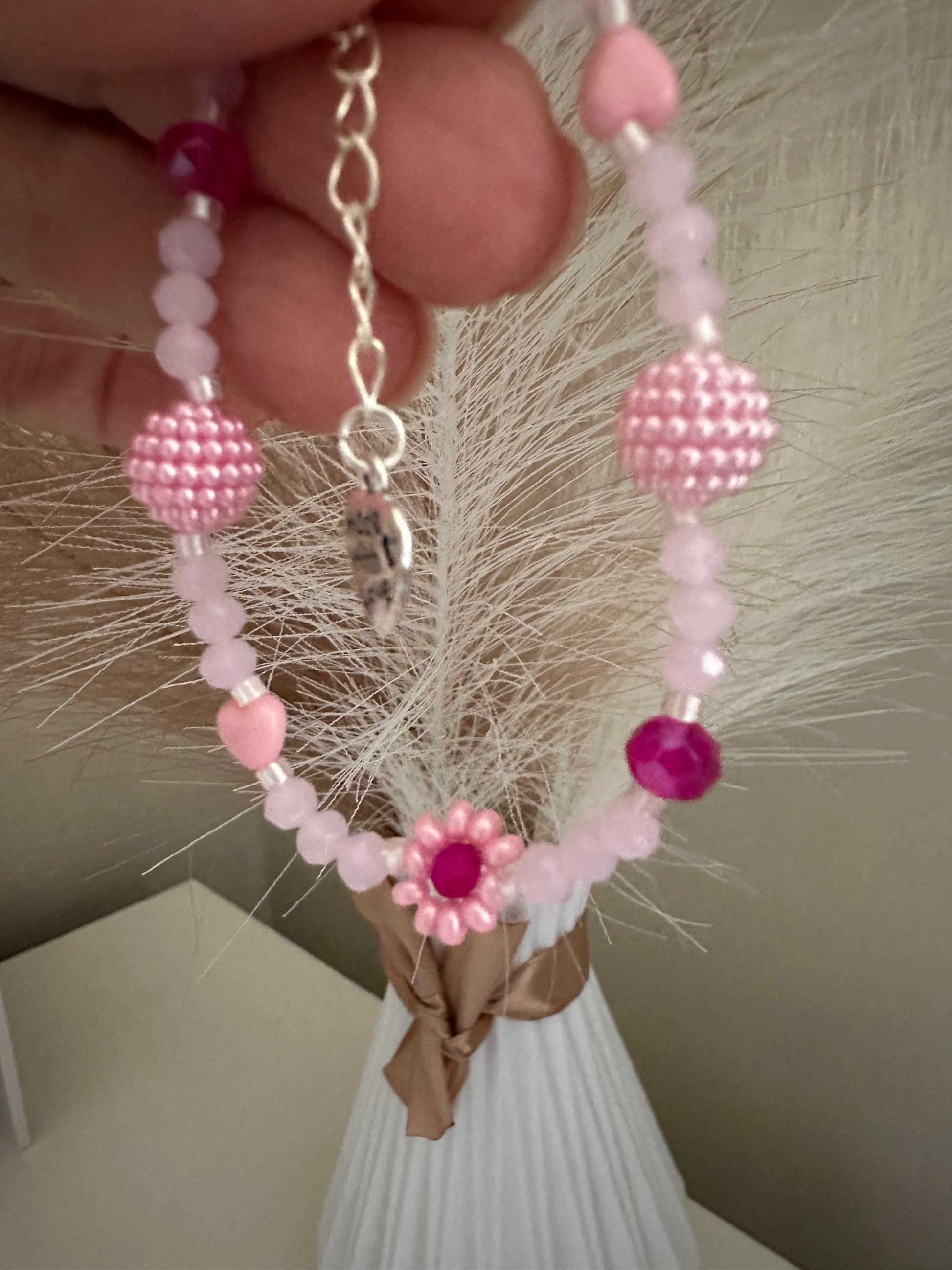 BLUSH TONE Handmade Bracelet with pink and fuchsia glass beads and faux pearls