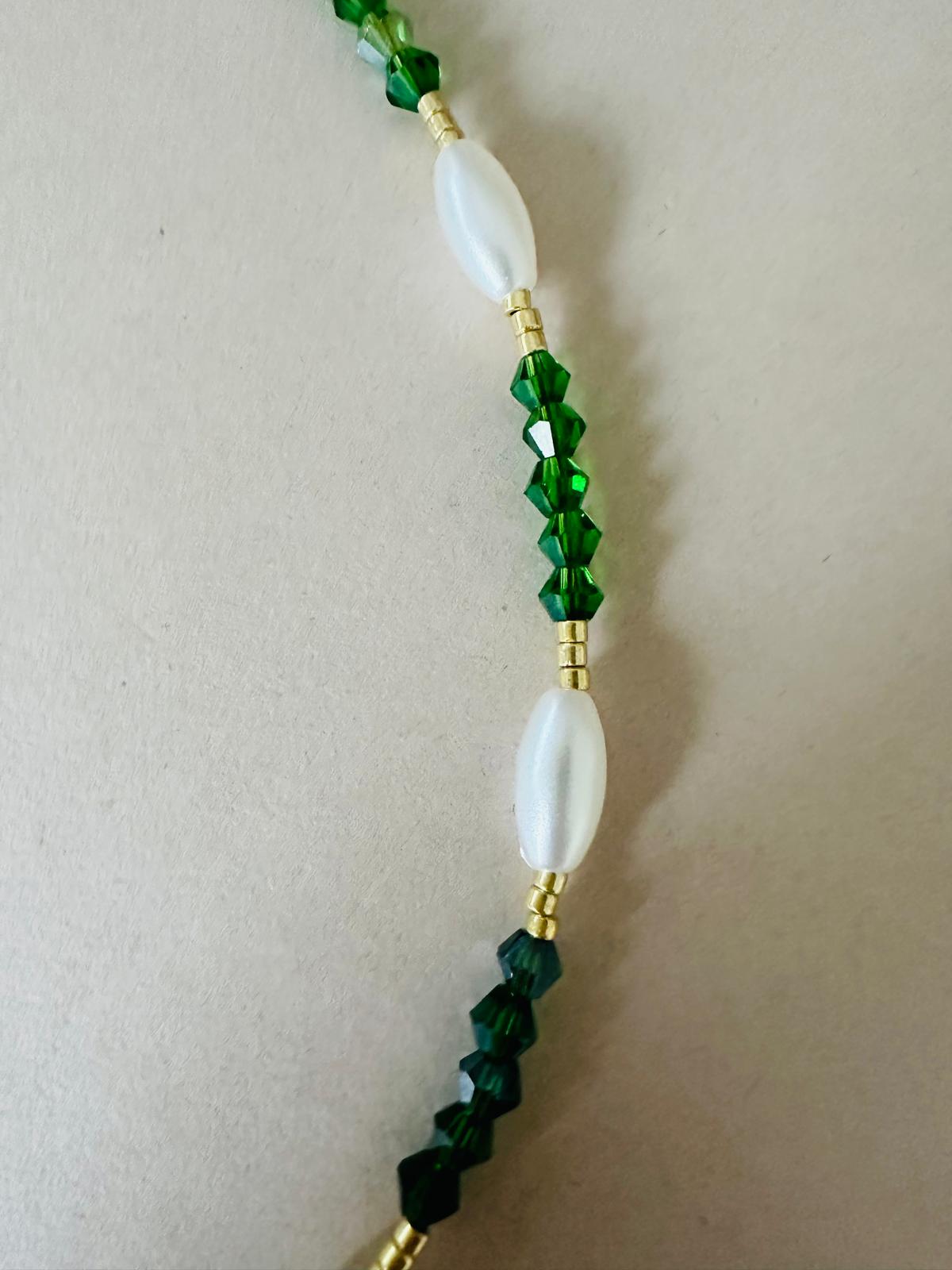 PEARLY EMERALD HARMONY Handmade Necklace