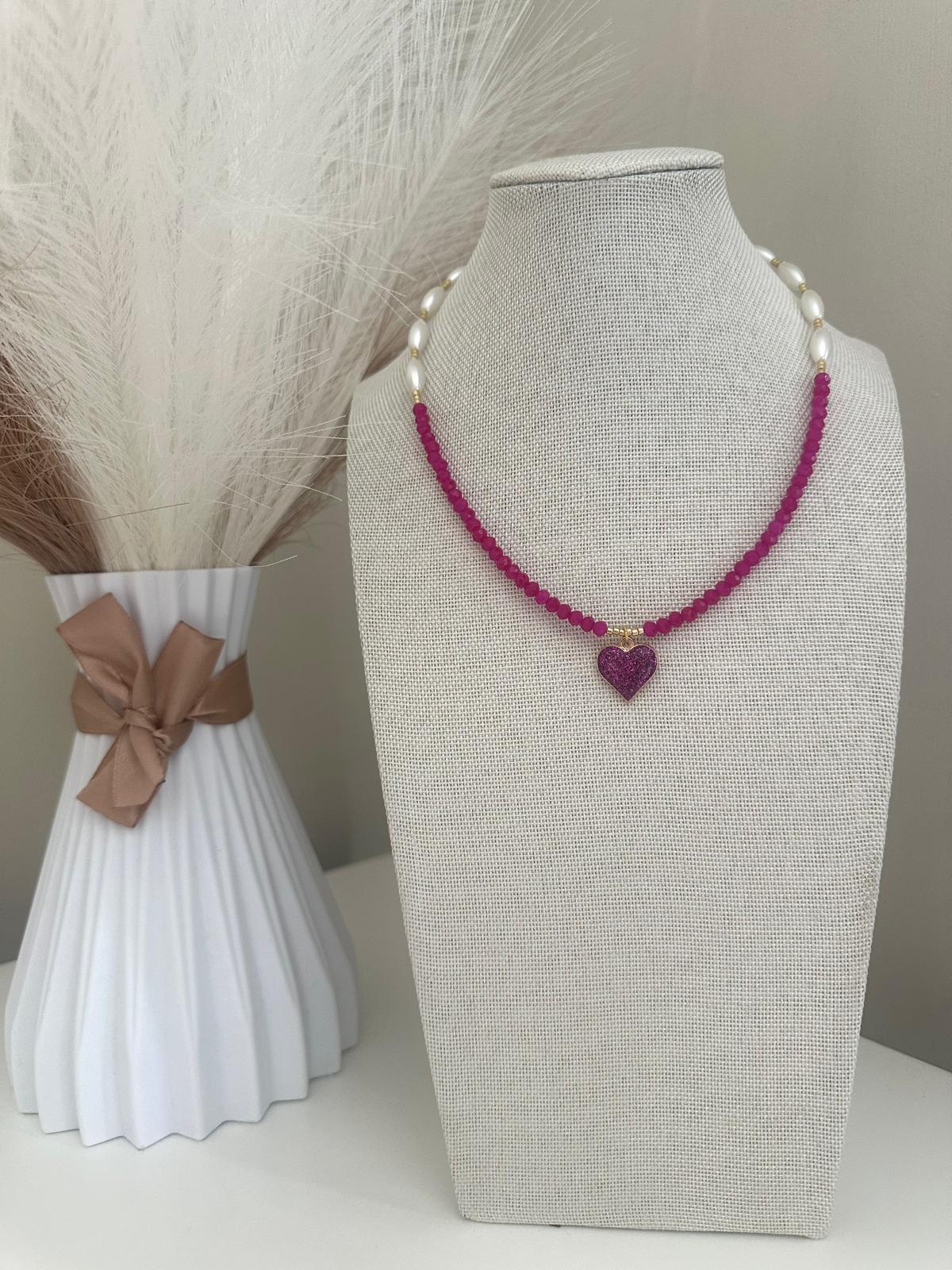 PEARLY FUCHSIA LOVE Handmade Necklace