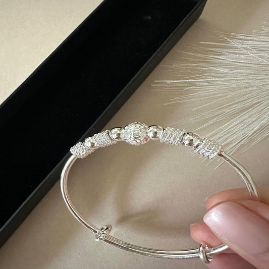 LINDA Adjustable Silver Bangle