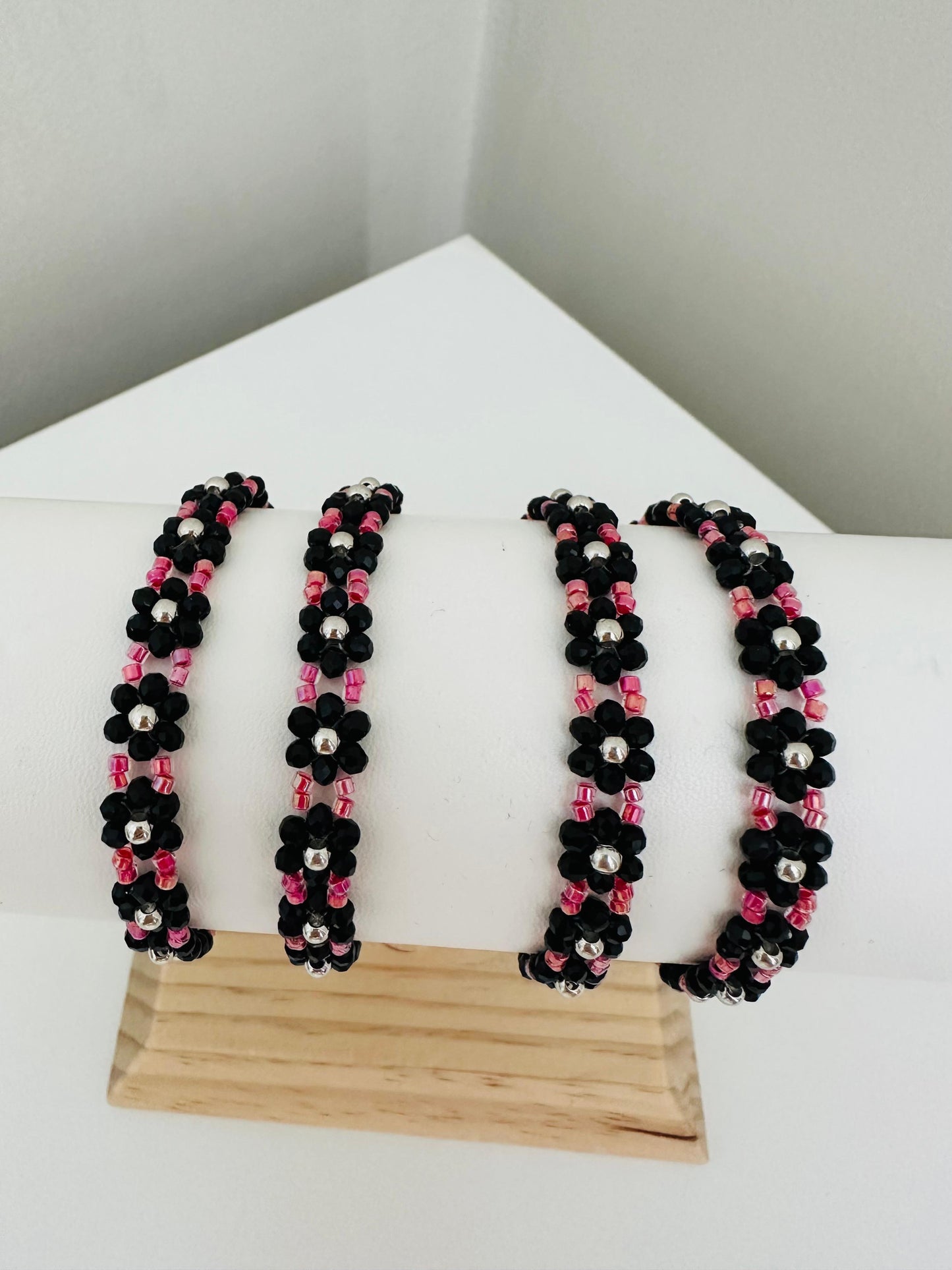 NOIR BLOSSOM Handmade Bracelet