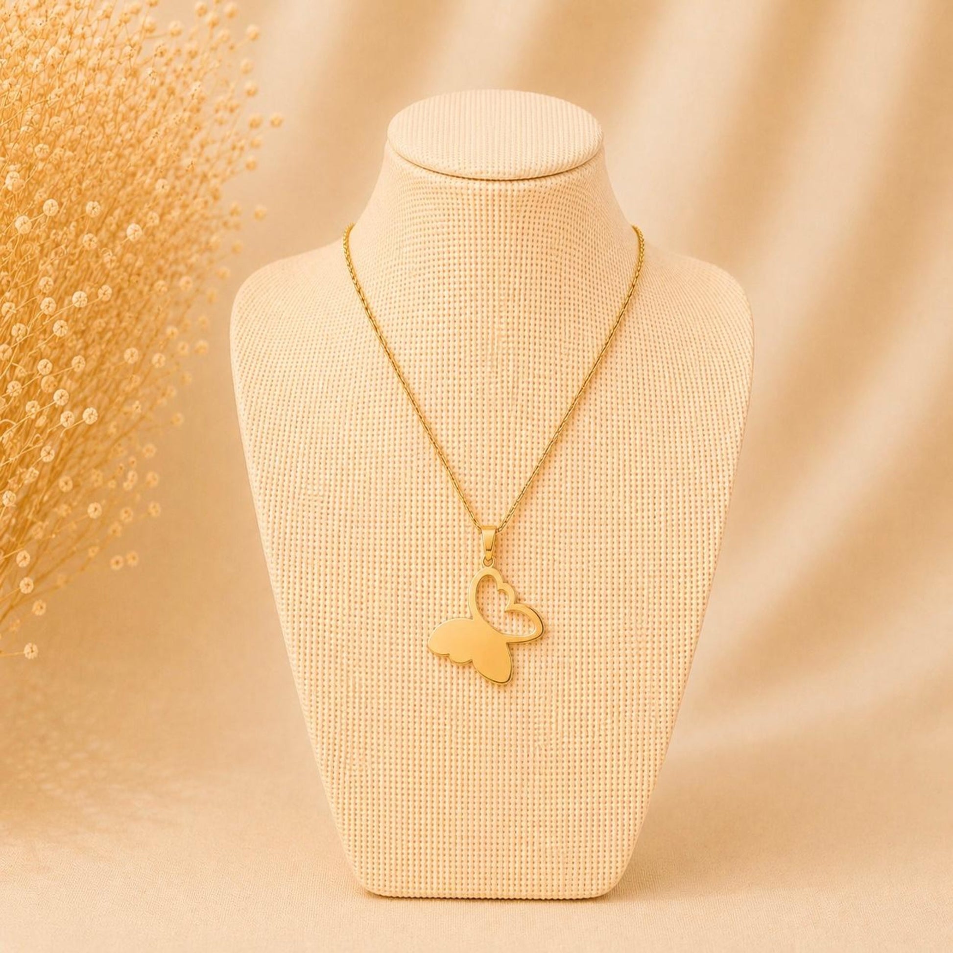 Golden stainless steel butterfly pendant necklace with 43 cm chain, waterproof and tarnish-free.