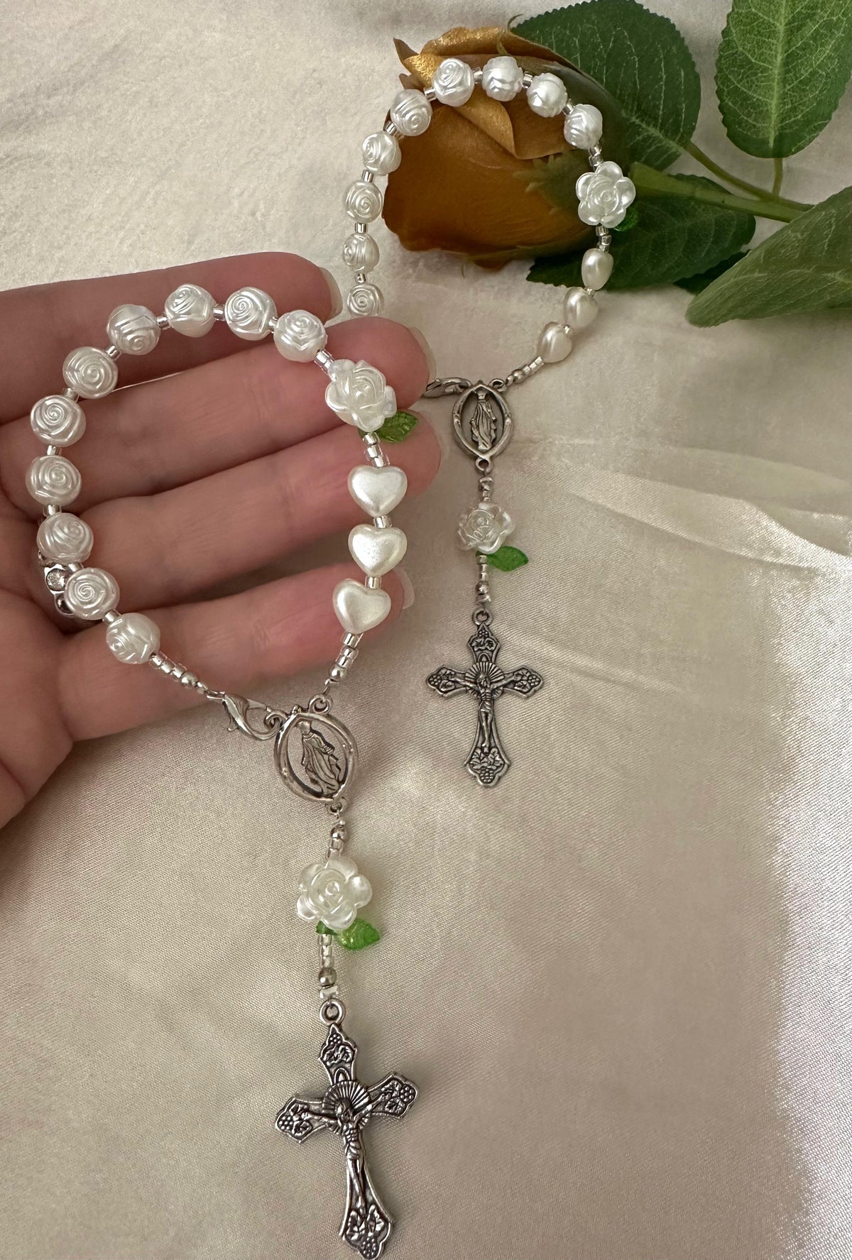 Ivory Rose Mini Rosary with clasp and ivory pearl beads